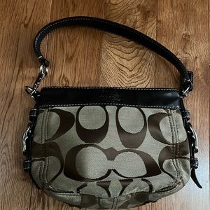 Coach Authentic hobo.